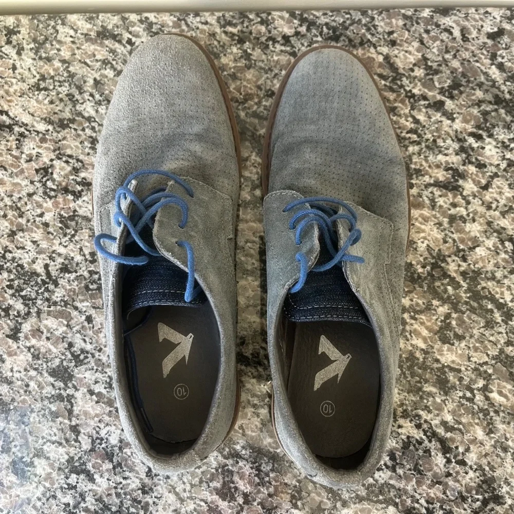 Vance Co. Men's Grey Suede Lace-Up Shoes (Size 10)